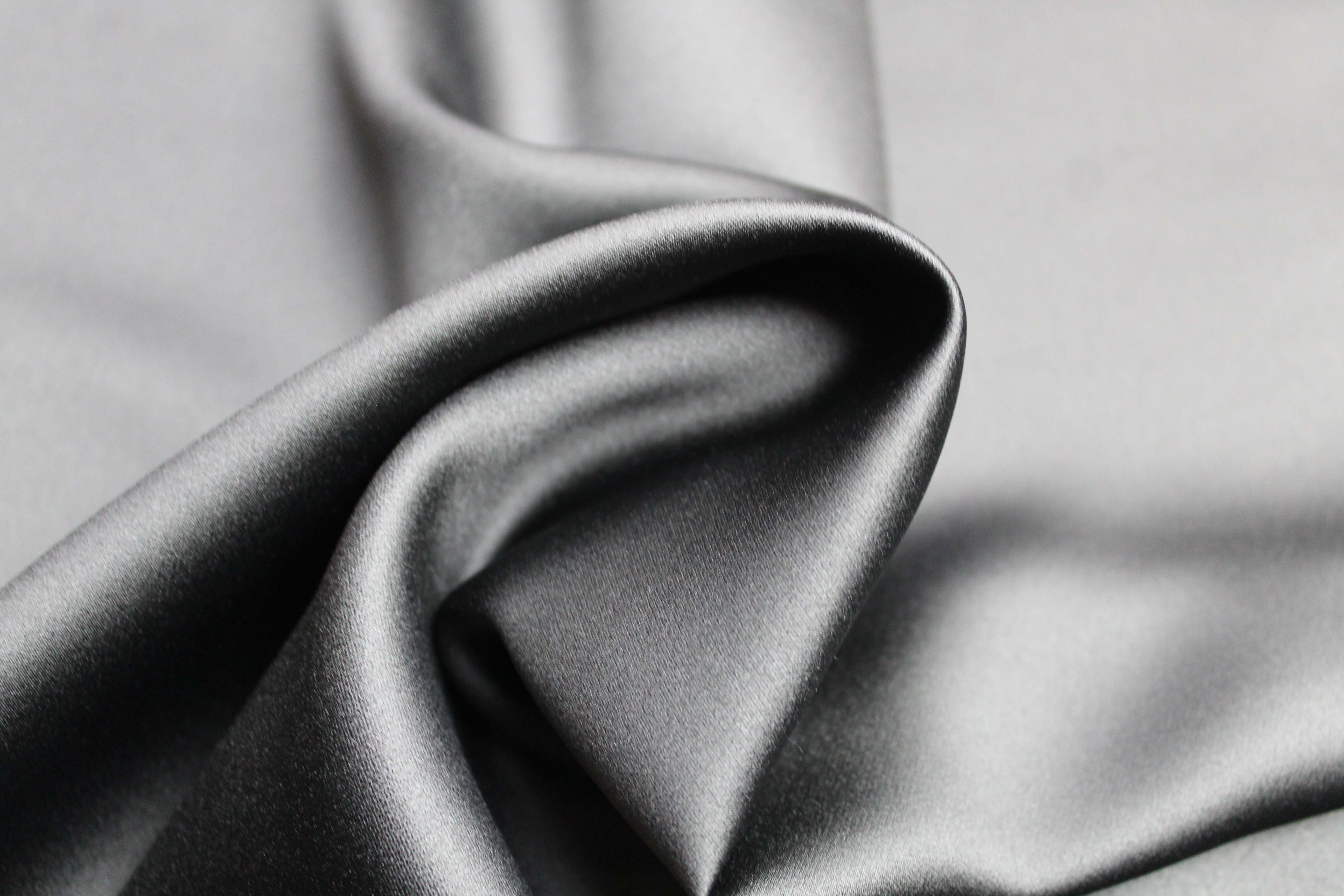 SOFT SATIN - BLACK